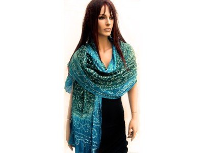Tie en dye zijden sjaal of stola, groen, turquoise met witte stippen