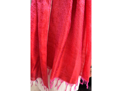 Donker fuchsia dun zijden sjaaltje met franjes, 175 x 54 cm