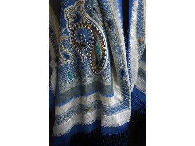 Wollen sjaal of stola, bohemian, blauw en offwhite