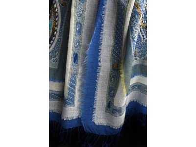 Wollen sjaal of stola, bohemian, blauw en offwhite