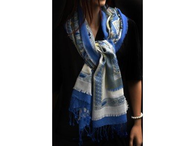 Wollen sjaal of stola, bohemian, blauw en offwhite