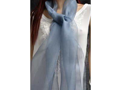 Elegante organza zijden sjaal, quiet shade, lichtgrijs